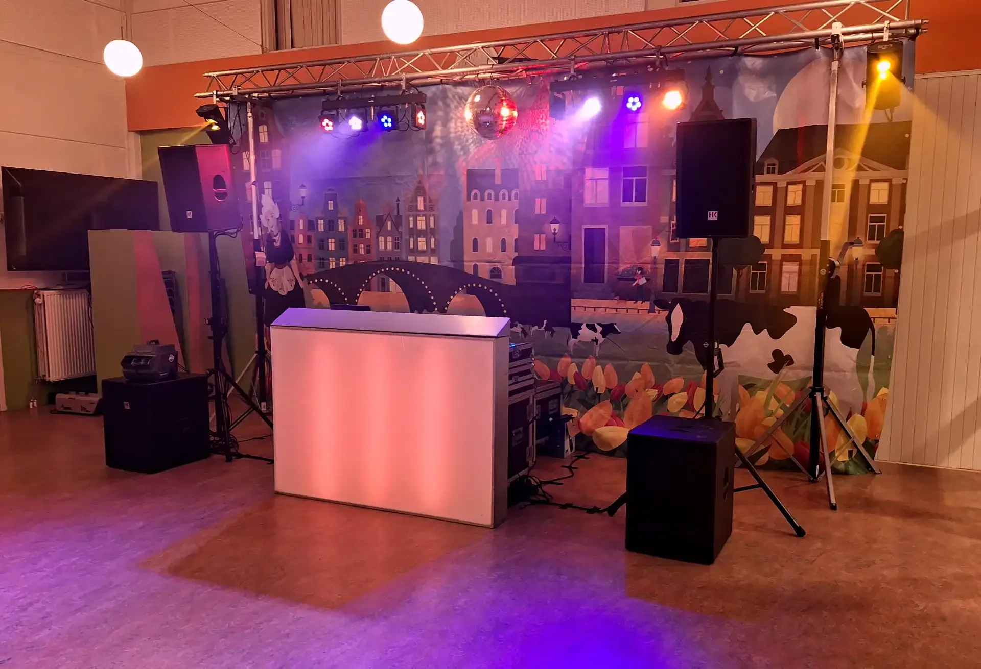 hollands-themafeest-dj